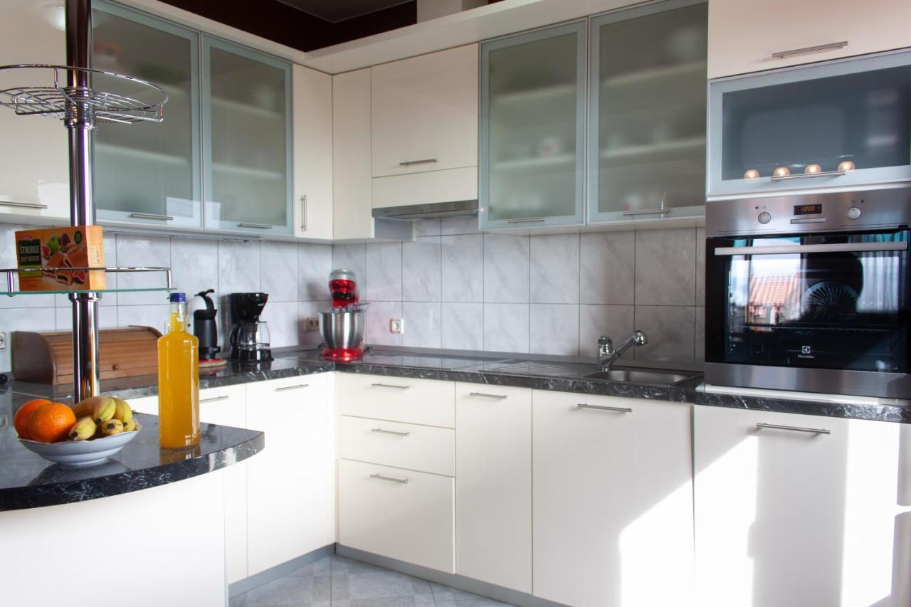 Apartment Juric Kastel Novi ภายนอก รูปภาพ